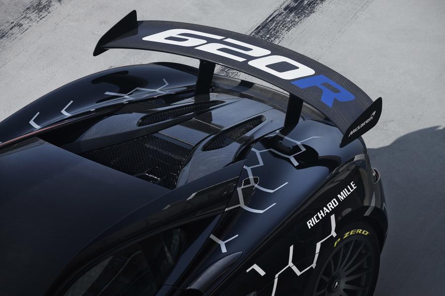 Детали экстерьера McLaren 620R 2020 года  (WW) (фото 10 из 12)